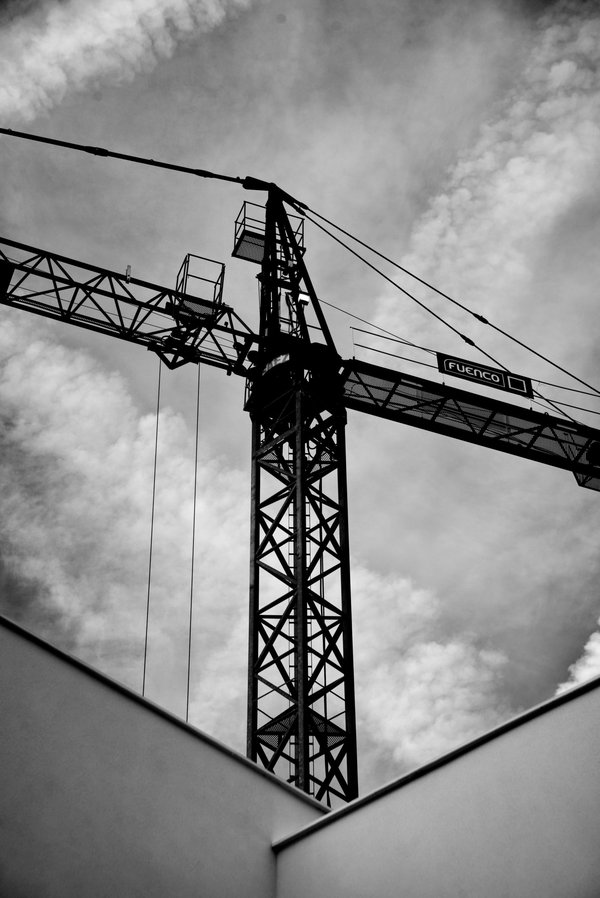 Mastering overhead crane engineering for safer operations
