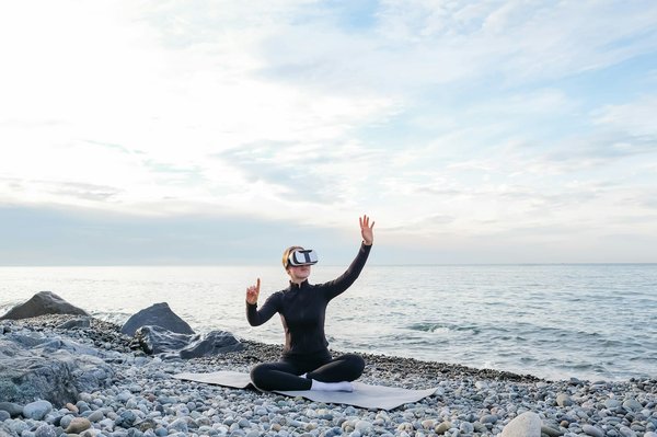 How Can UK Travel Agencies Use Augmented Reality to Enhance Trip Planning?